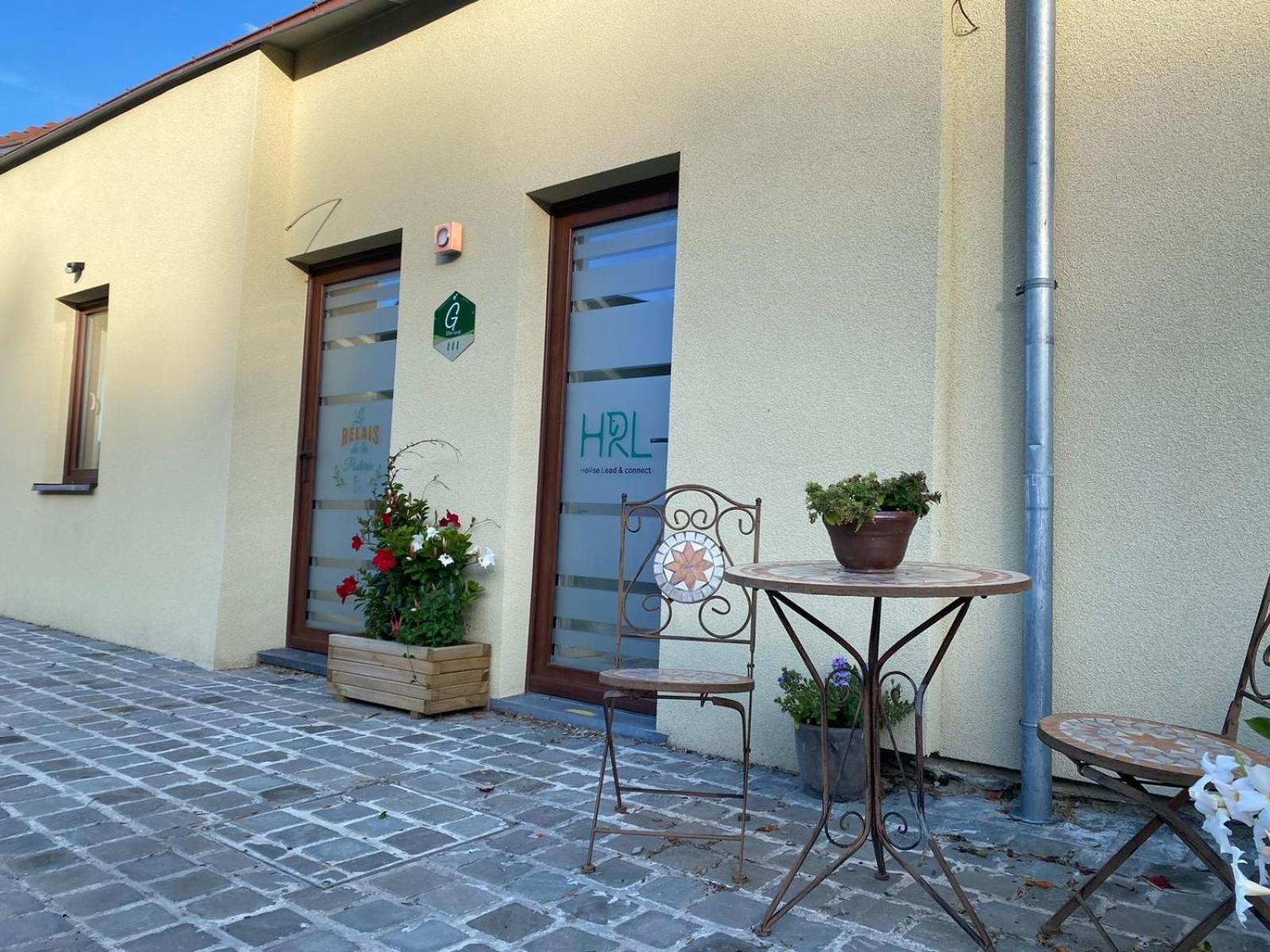 Le Relais De La Posterie Pension Gembloers Buitenkant foto